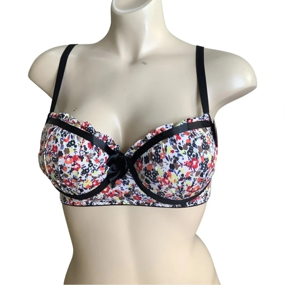 Massam Size Large Floral Underwire Bra. Made in Brazil. New with Tags